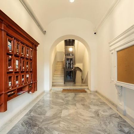 Cozy Apartment In Trastevere Roma Exterior foto