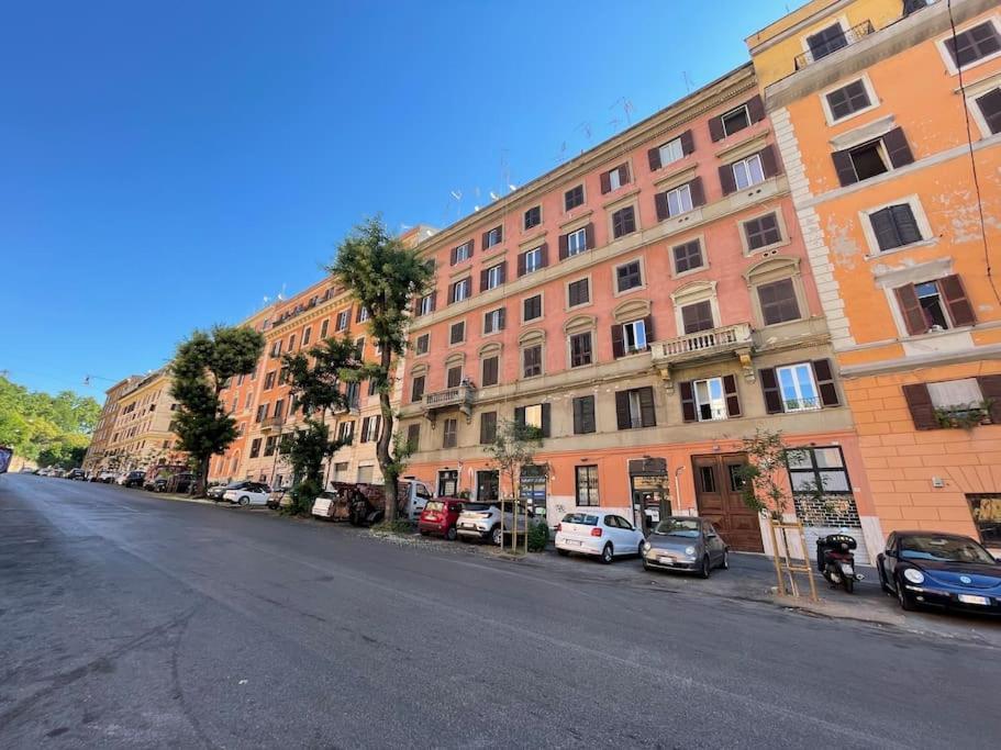 Cozy Apartment In Trastevere Roma Exterior foto